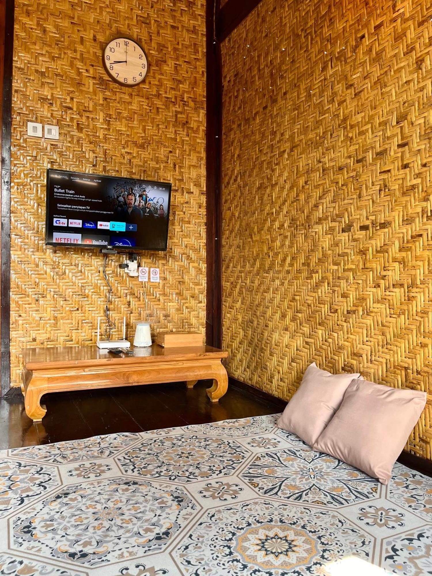 Joglo Homestay Banyuwangi Esterno foto